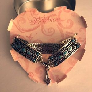 NEW BRIGHTON FREE HEARTS BRACELET